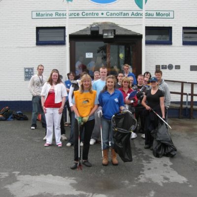 ASZ-Learn-beach-clean-team-pic-